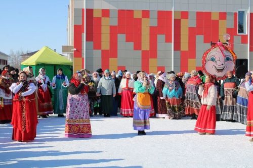 16 марта новошешминцы отпраздновали Масленицу (фоторепортаж)