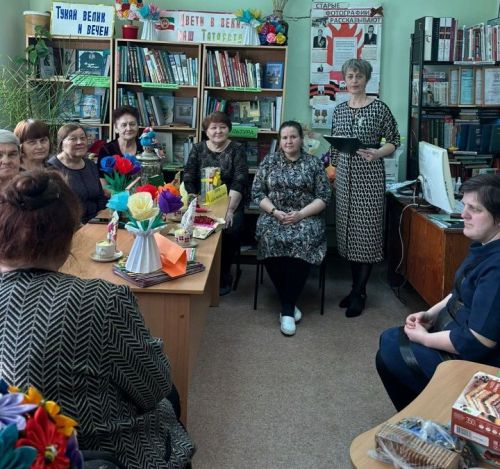 В Краснооктябрьской сельской библиотеке проведена поэтическая шкатулка «Поэзия души и сердца»