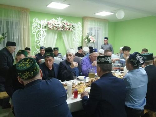 Ифтар-меджлисы в Новошешминской мечети