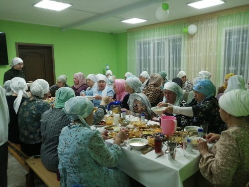 Ифтар-меджлисы в Новошешминской мечети