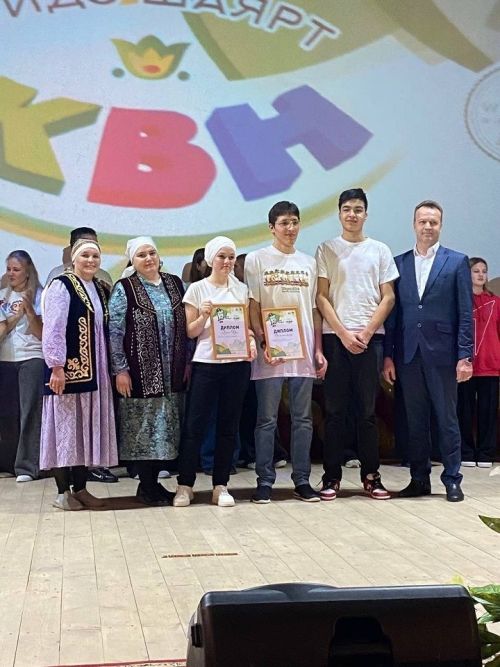 На сцене РДК — веселые и находчивые