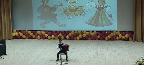 «Яз бии һәм җырлый!» (фоторепортаж)