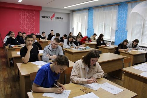 В Новошешминской средней школе писали Диктант Победы