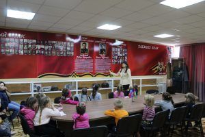 Экскурсия по залу боевой славы для воспитанников детского сада “Золотой ключик”