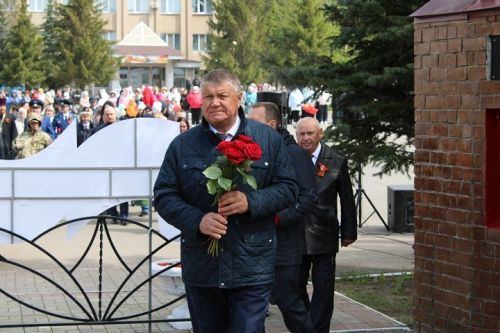 В Новошешминске состоялся митинг в честь Дня Победы (фоторепортаж)