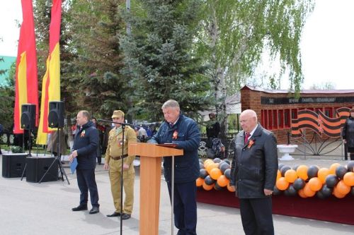 В Новошешминске состоялся митинг в честь Дня Победы (фоторепортаж)