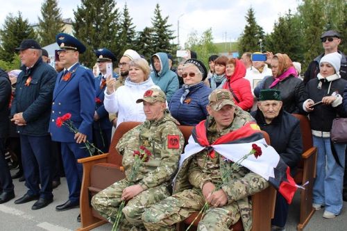 В Новошешминске состоялся митинг в честь Дня Победы (фоторепортаж)