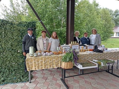 Серебряные волонтеры приняли участие в открытии Добро Центра «Добрый Новошешминск»
