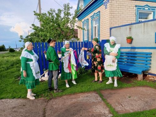 Акбүре авылында «Сөлге җыю» йоласын үткәргәннәр