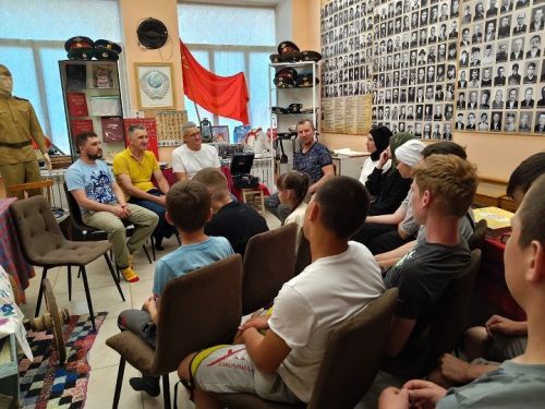 В Зиреклинском музее прошла встреча с участником СВО