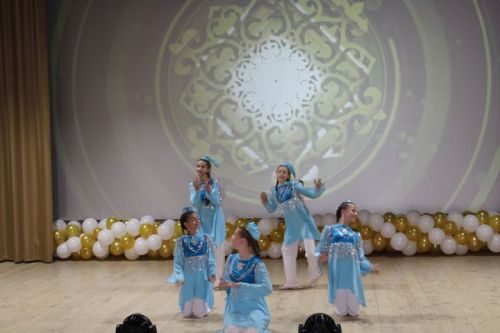 8 июля в районном Доме культуры прошел праздник в честь Дня семьи, любви и верности (фоторепортаж)