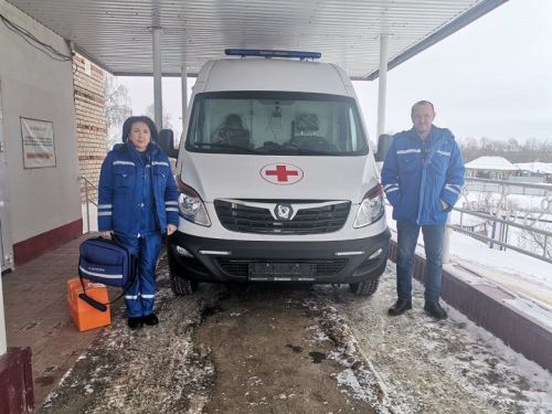Раис Татарстана вручил Новошешминской ЦРБ ключи от нового автомобиля