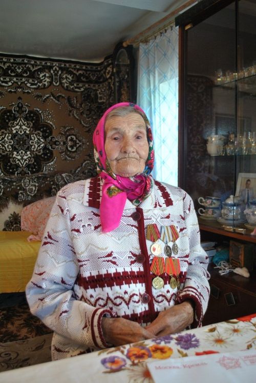 95 тә дә бер минут тик тора алмый