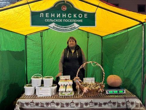На ярмарке в Казани