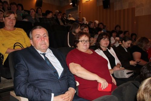 2 октября в Новошешминском РДК прошел праздник, посвященный Дню учителя (фоторепортаж)