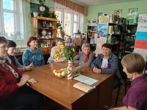 Поэтический час в Екатерининской библиотеке