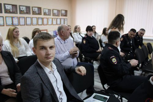 Служба отважных, праздник добра: в Новошешминске чествовали полицейских