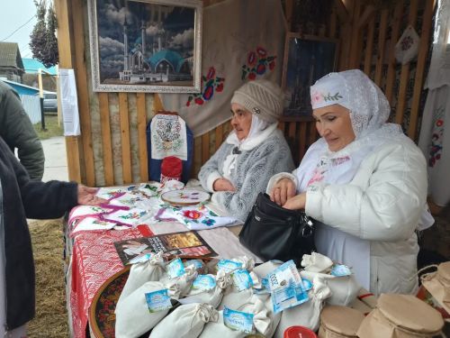 22 ноябрьдә Түбән Кама районы Колмакчы авылында республикакүләм Каз өмәсе бәйрәме узды