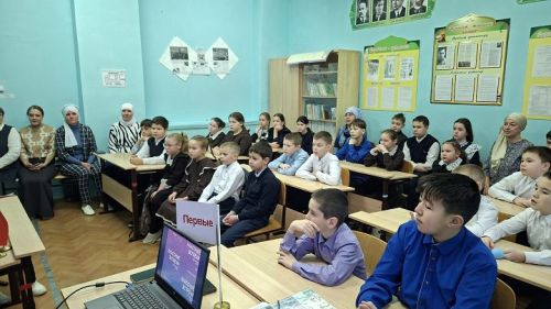 «Свой Шакир»: Герой СВО навестил родную школу