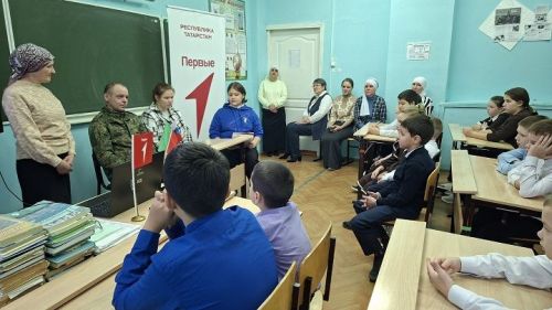 «Свой Шакир»: Герой СВО навестил родную школу