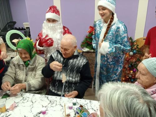 Новогодняя забота: Движение Первых — подопечным Новошешминского ДИПИ и КЦСОН «Забота»