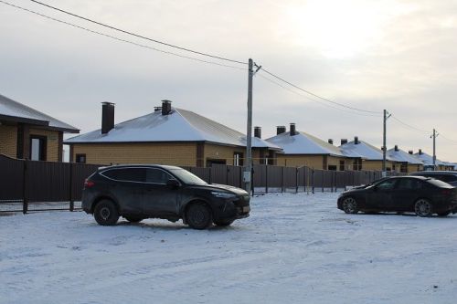 Новоселье в преддверии праздника: десять семей работников «Шешмаойл» получили ключи от новых домов