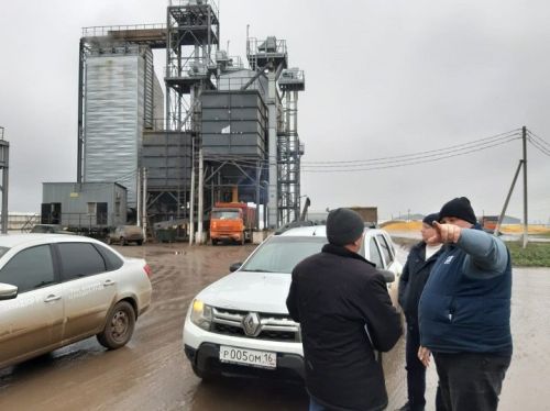 Комиссия проверила постановку техники на хранение