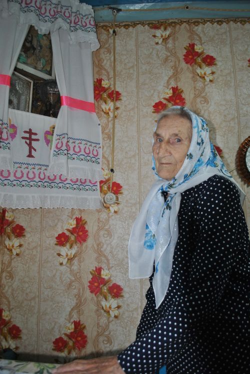 «Разборник» с карамелью и песни над лугами