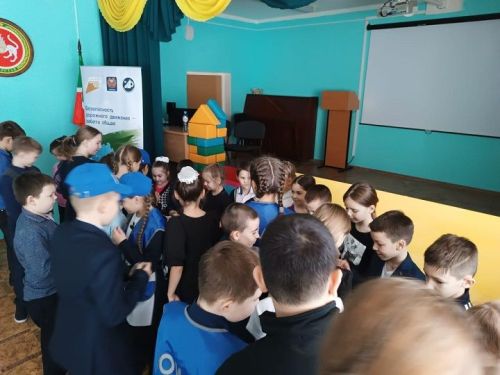 «Засветись»: в школах  Новошешминска  проходят профилактические мероприятия