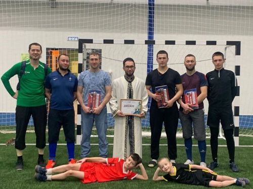 Турнир по мини-футболу среди мусульманских команд прошел в Новошешминске в футбольном манеже «Ялкын»