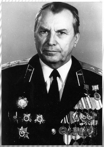 Күпләргә үрнәк булырлык каһарманнар