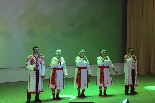 6 марта в Новошешминском РДК  прошло мероприятие в честь Международного женского дня (фоторепортаж)