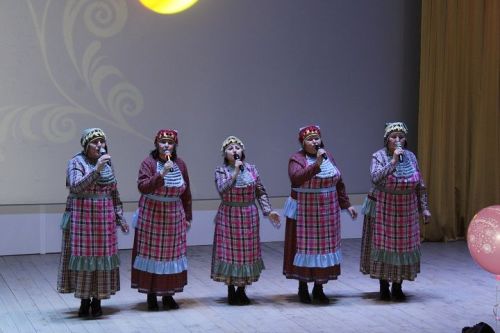 6 марта в Новошешминском РДК  прошло мероприятие в честь Международного женского дня (фоторепортаж)