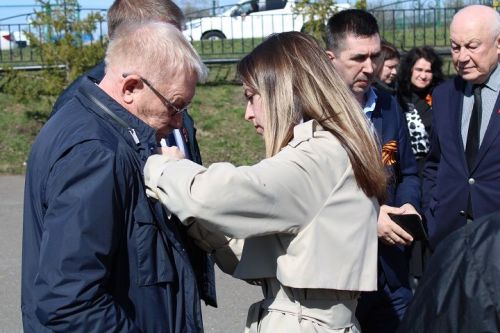 В Новошешминске открыли мемориальную доску Александру Орлову (фоторепортаж)