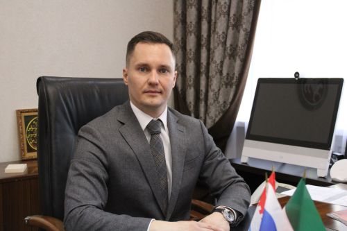 С праздником Весны и Труда!