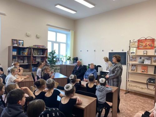«Труженики тыла – незаметные герои войны»: в Новошешминской ДШИ прошла памятная встреча