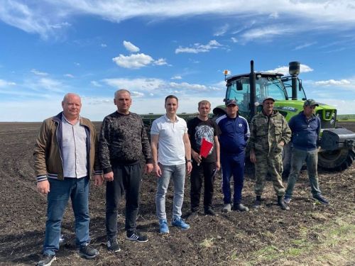 Лидерам посевной вручены премии