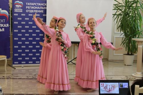 15 мая в Новошешминском ЗАГС отметили Международный день семьи (фоторепортаж)