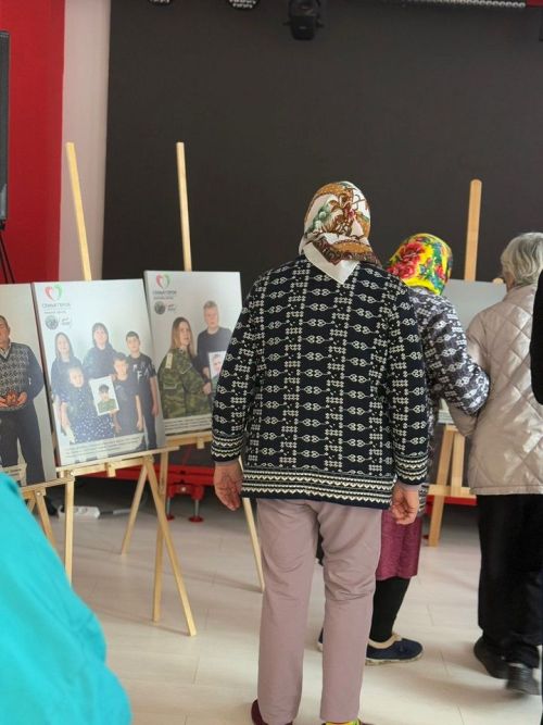 Фотовыставка «Семья героя»: память, мужество и благодарность