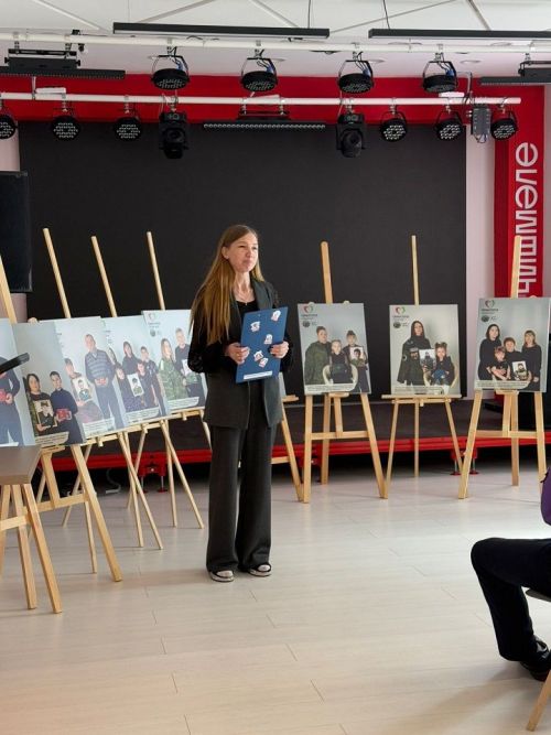 Фотовыставка «Семья героя»: память, мужество и благодарность