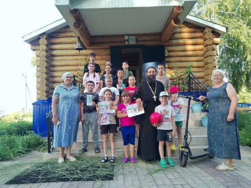 9 июня в храме села Ленино организовали урок православного просвещения детей