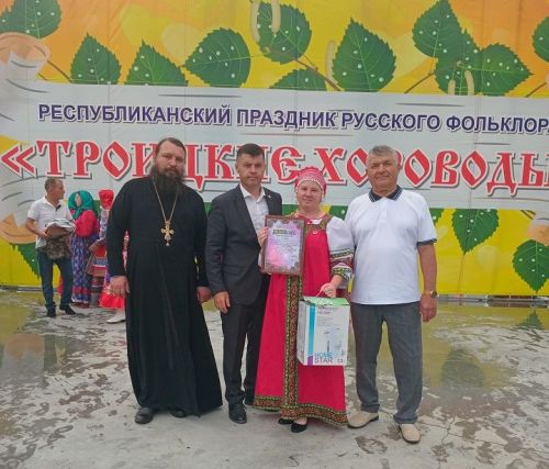 15 июня в пгт. Аксубаево на центральном майдане состоялся республиканский праздник русского фольклора «Троицкие хороводы»