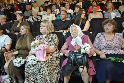 Торжество в честь работников здравоохранения состоялось в Новошешминске (фоторепортаж)