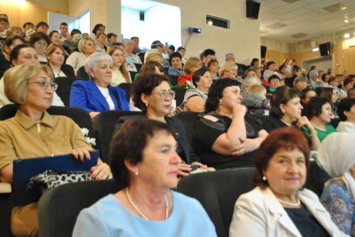 Торжество в честь работников здравоохранения состоялось в Новошешминске (фоторепортаж)