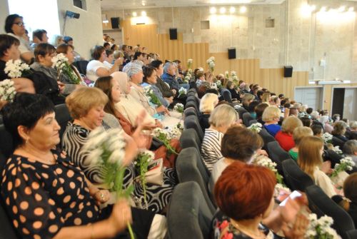 Торжество в честь работников здравоохранения состоялось в Новошешминске (фоторепортаж)