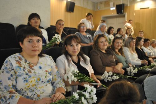 Торжество в честь работников здравоохранения состоялось в Новошешминске (фоторепортаж)