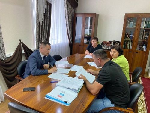 Егор Тарнавский провел личный прием жителей Новошешминского района