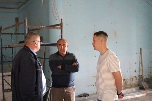 Контроль на объектах: Егор Тарнавский проверил ход строительства в районе