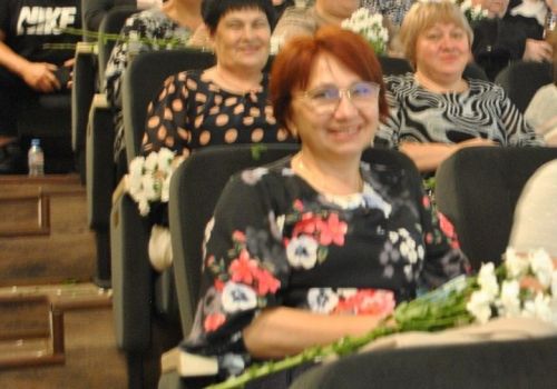 «Ак халатлы фәрештәләр»: Яңа Чишмәдә медицина хезмәткәрләрен хөрмәтләделәр