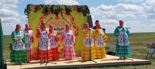 18 июльдә Яңа Чишмә районы Чертуш авылында «Халык җәүһәрләре» фольклор фестивале узды